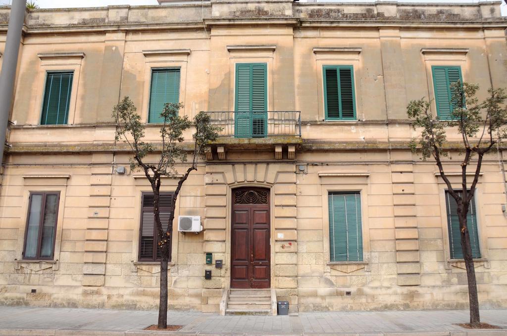 Bed and Breakfast Le Tre Civette Lecce Exterior foto