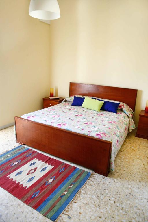 Bed and Breakfast Le Tre Civette Lecce Exterior foto